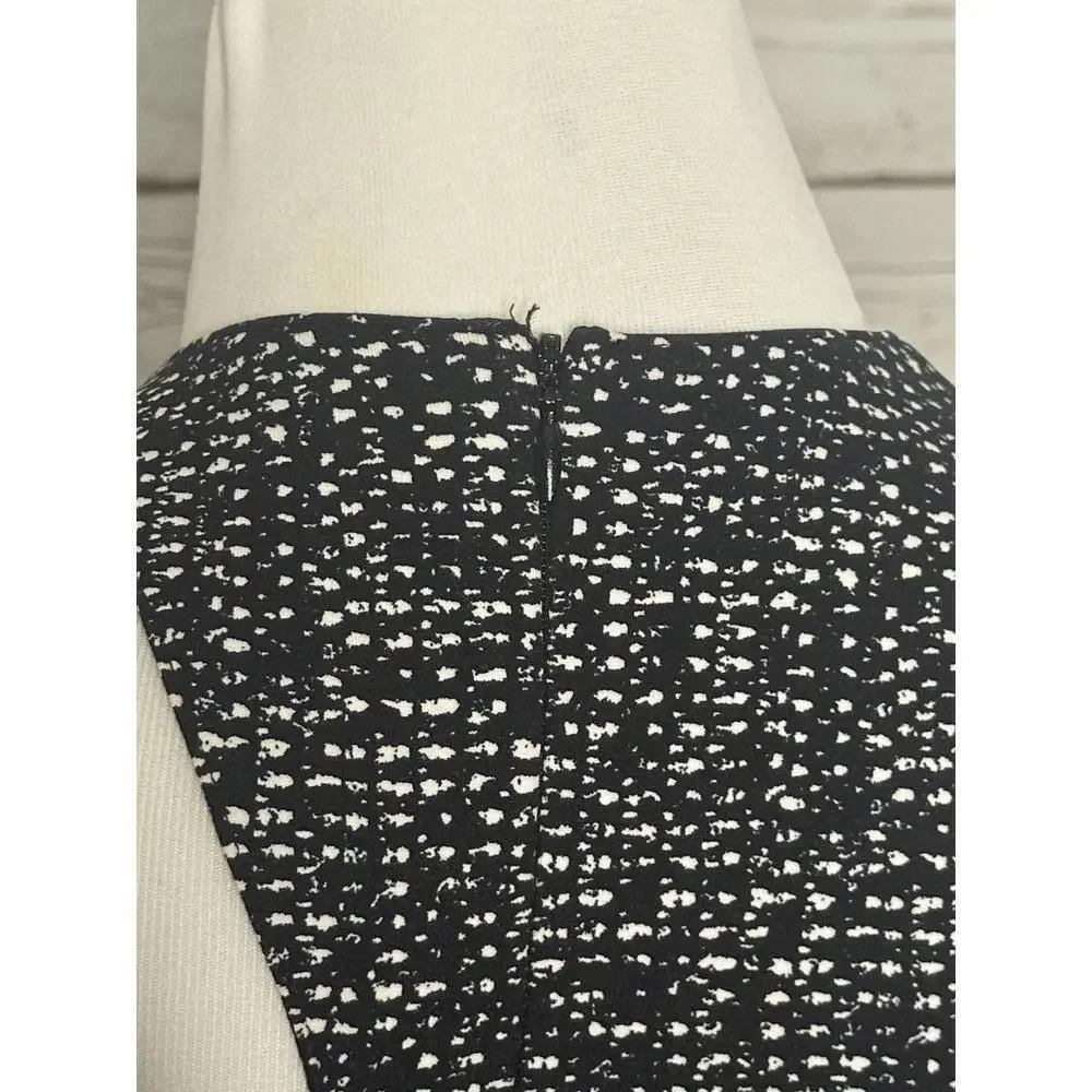 cinq a sept black/white sleeveless cutout fit and flare cocktail dress Size 0